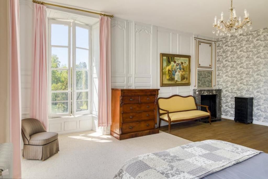 Photo of Others in Pleurs