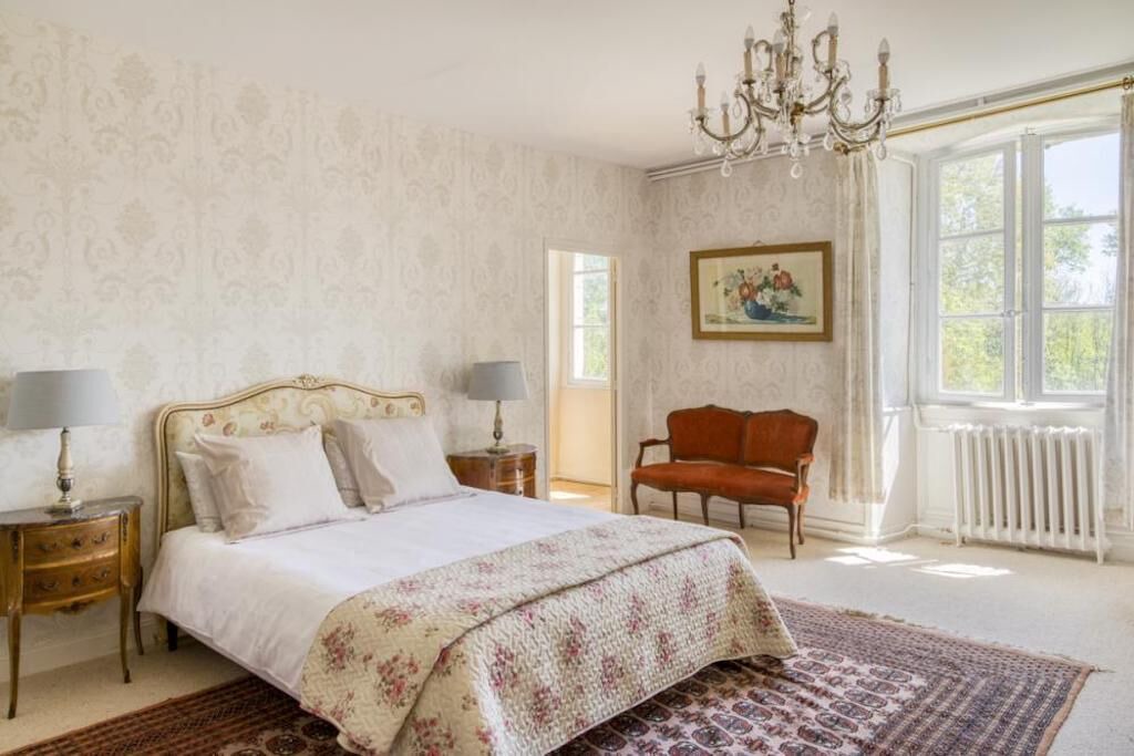 Photo of Others in Pleurs