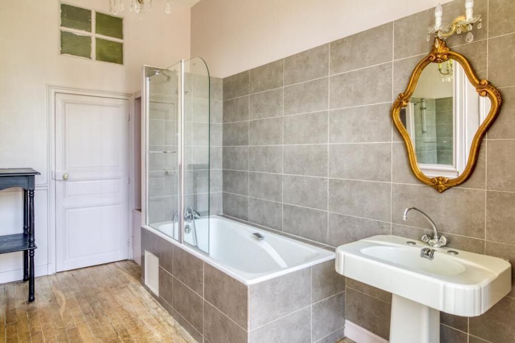 Photo of Others in Pleurs