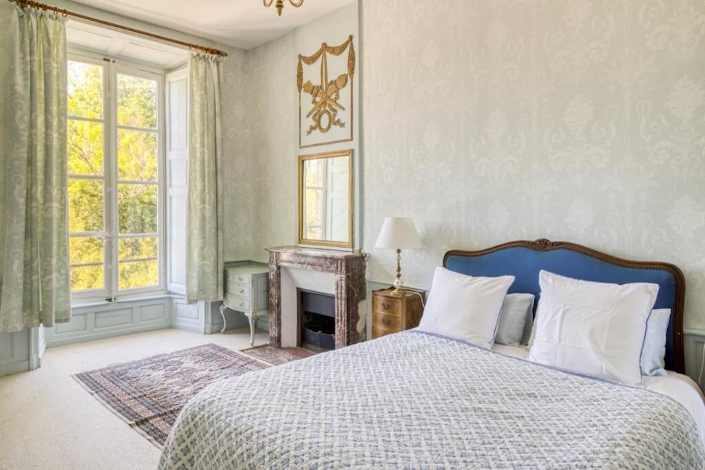 Photo of Others in Pleurs