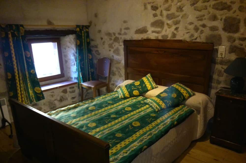 Photo of Bedroom in Saint-Laurent-de-Cerdans