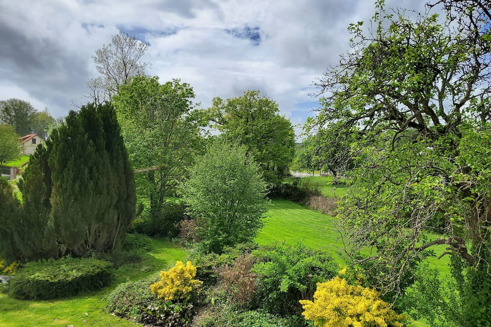 Photo of Outdoor in Sierville