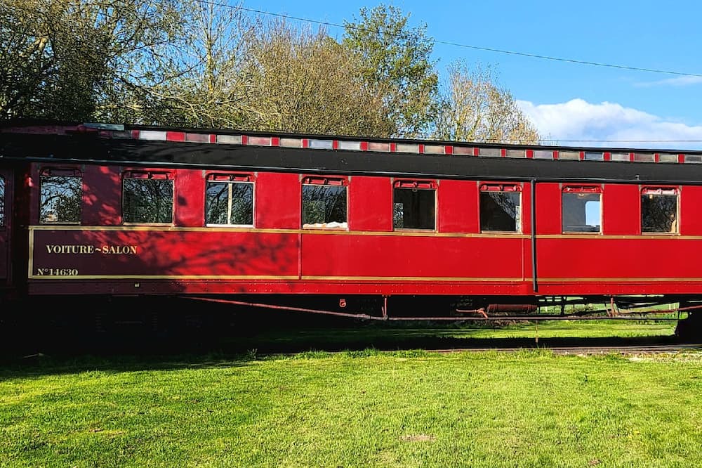 Photo of Outdoor in Sierville