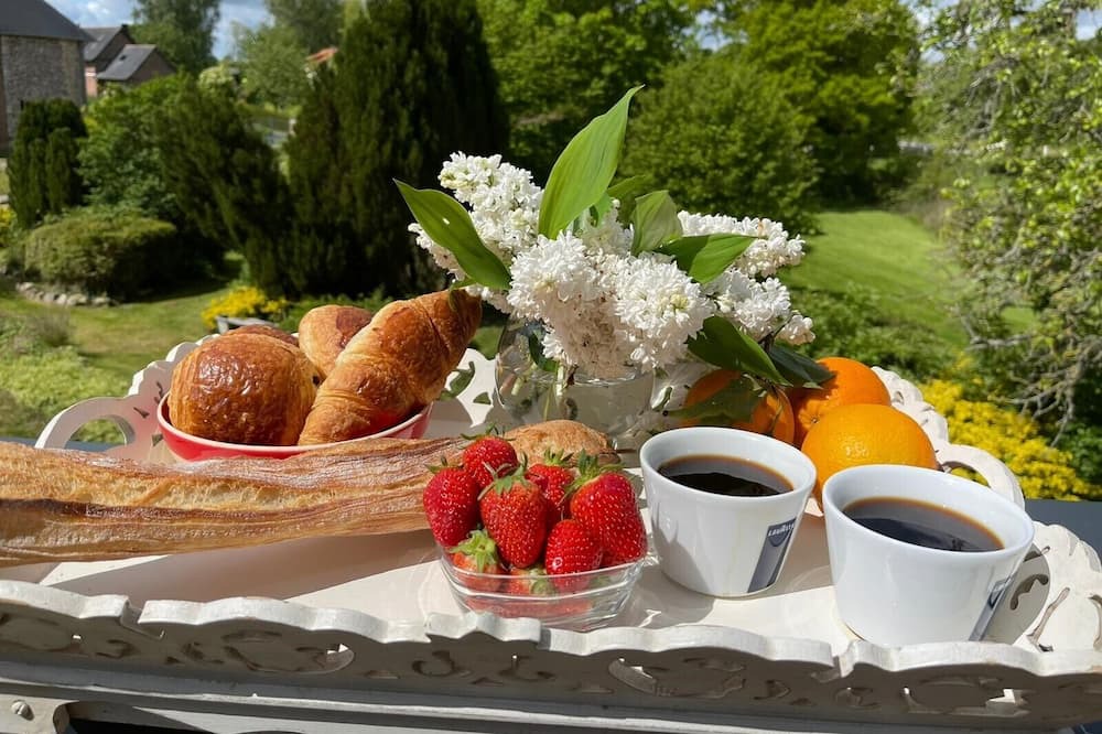 Photo of Others in Sierville