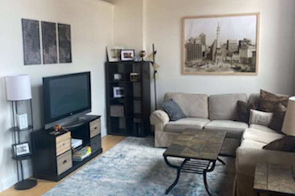 Photo of Livingroom in Wholesale District