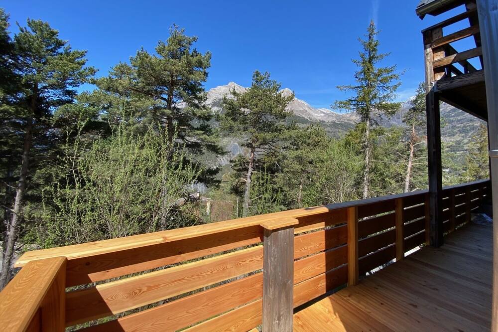 Photo of Patio Balcony in Meolans-Revel