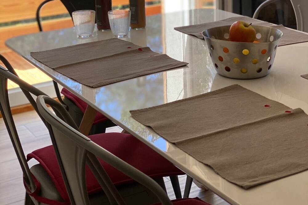 Photo of Patio Balcony in Meolans-Revel