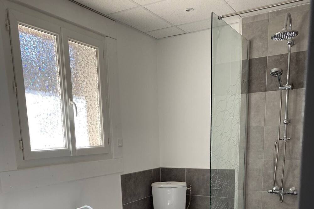 Photo of Bathroom in Meolans-Revel