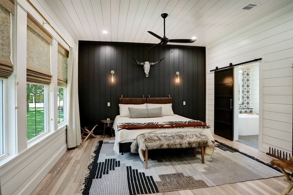 Photo of Bedroom in Round Top