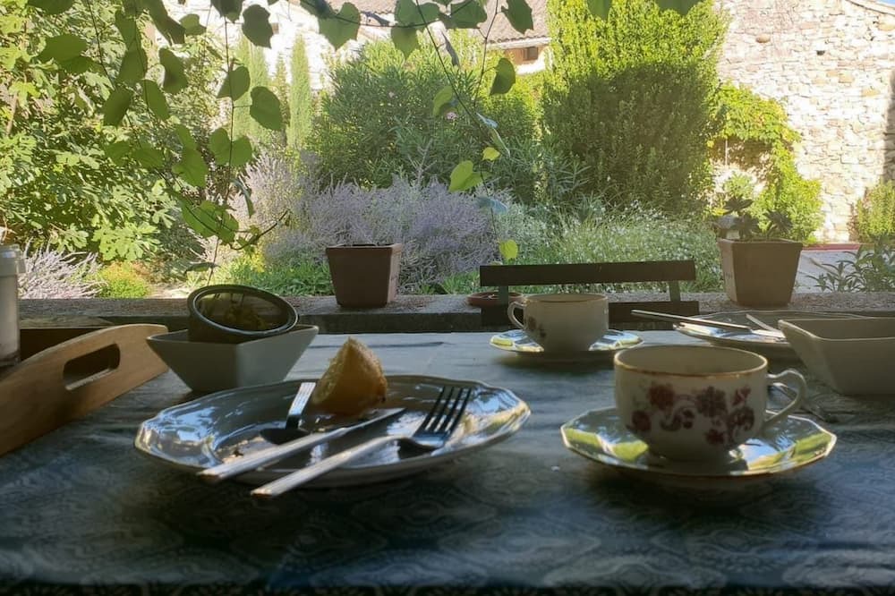 Photo of Patio Balcony in Caderousse
