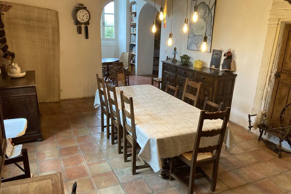 Photo of Kitchen in Saint-Michel-l'Observatoire