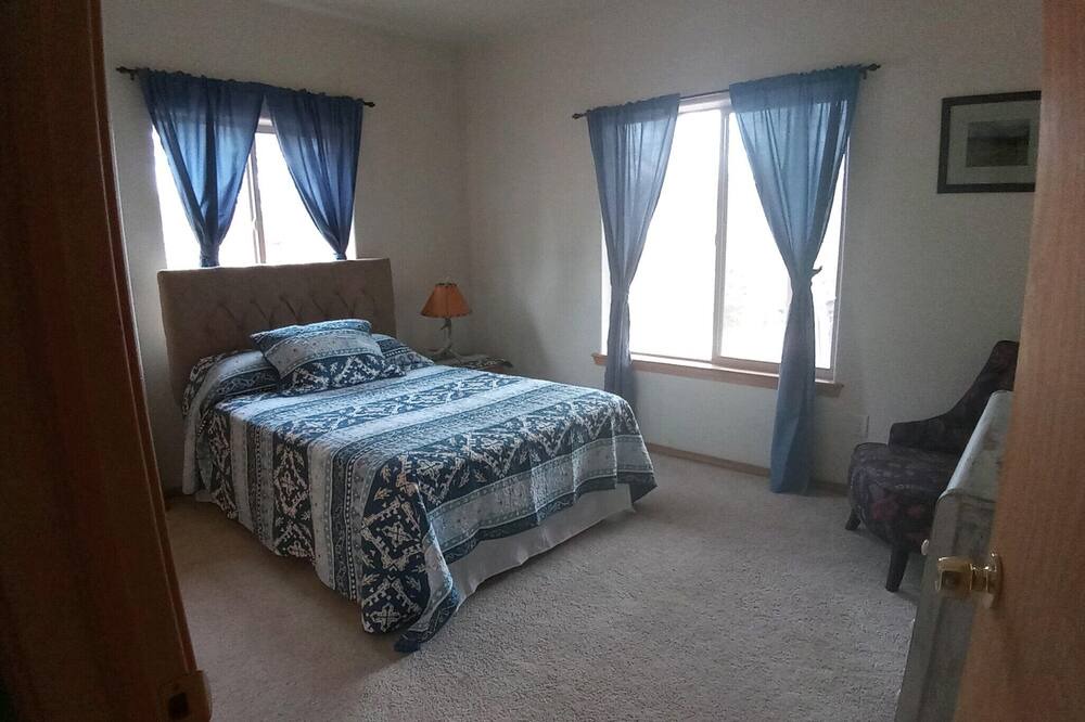 Photo of Bedroom in Spring Valley