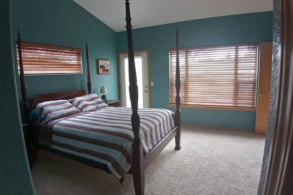 Photo of Bedroom in Spring Valley