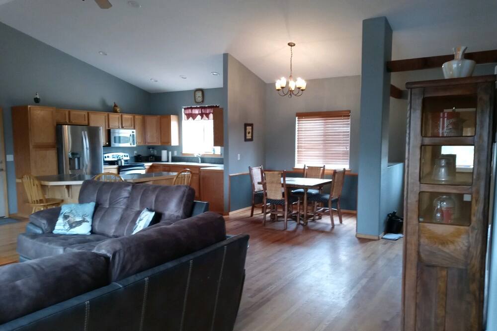 Photo of Livingroom in Spring Valley