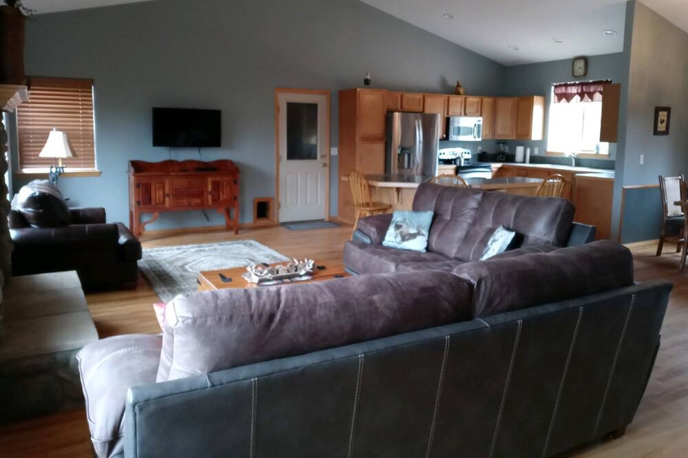 Photo of Livingroom in Spring Valley