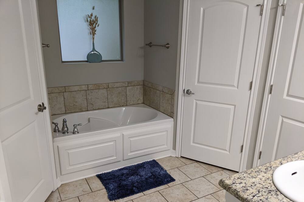 Photo of Bathroom in Shreveport