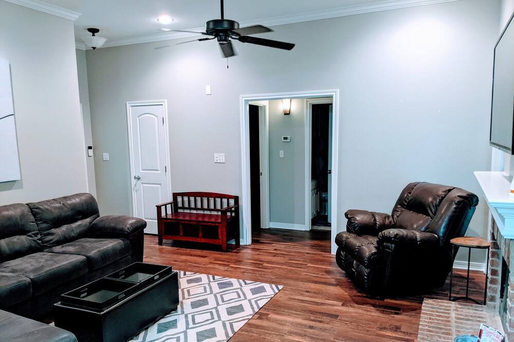 Photo of Livingroom in Shreveport