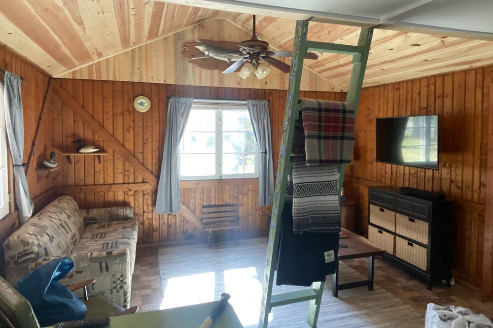 Photo of Livingroom in Harrison