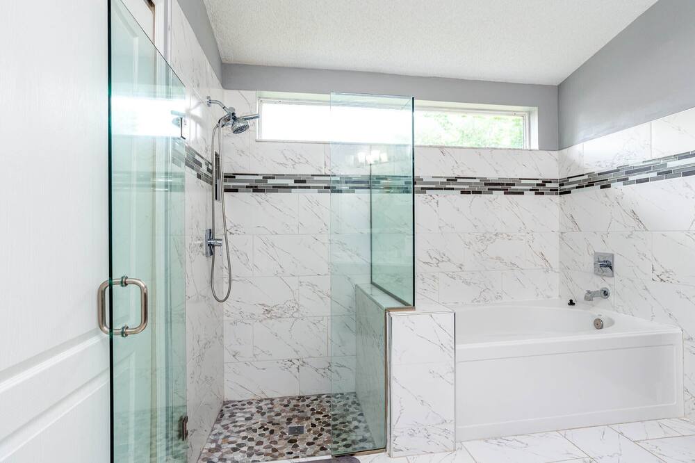 Photo of Bathroom in Fairvilla