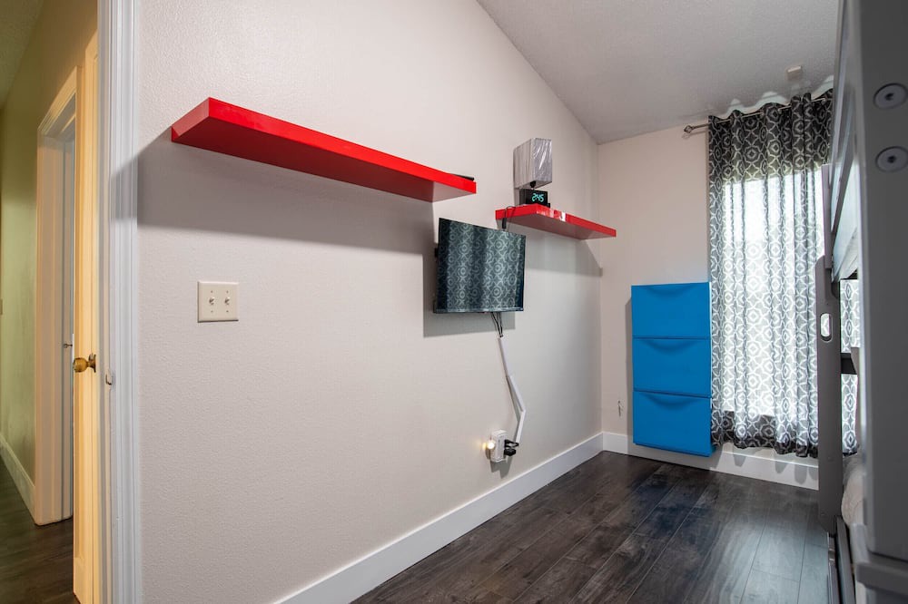 Photo of Bedroom in Fairvilla