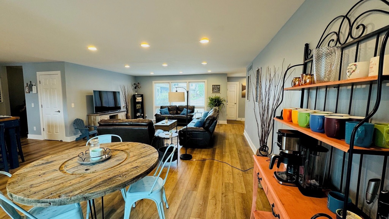 Photo of Livingroom in Cassopolis