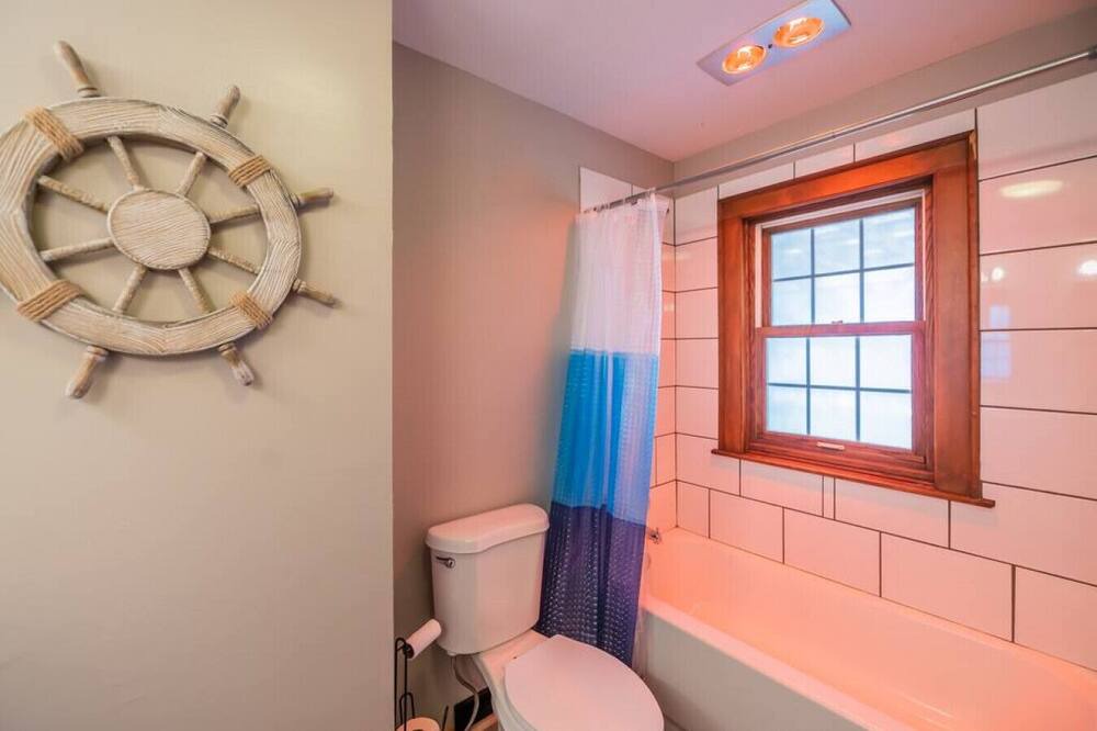 Photo of Bathroom in McHenry