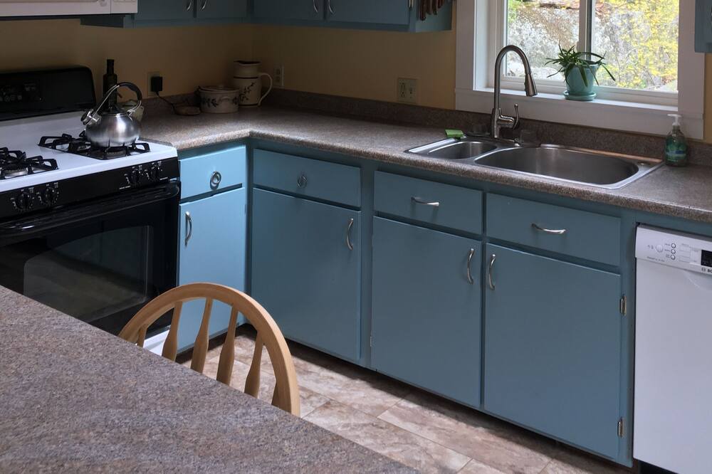 Photo of Kitchen in Hillsboro