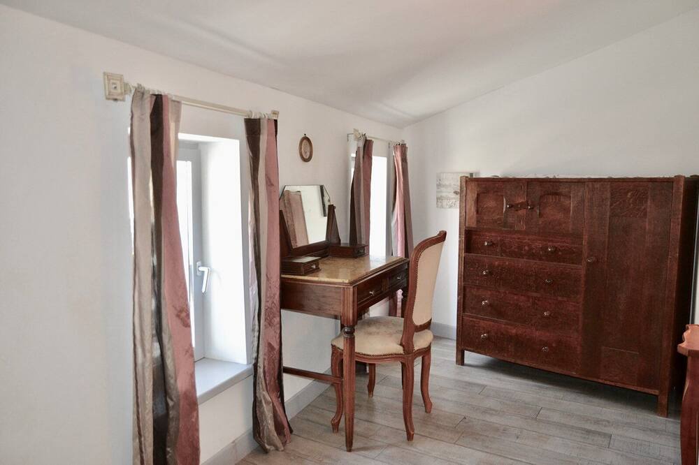 Photo of Bedroom in Bellegarde-du-Razes