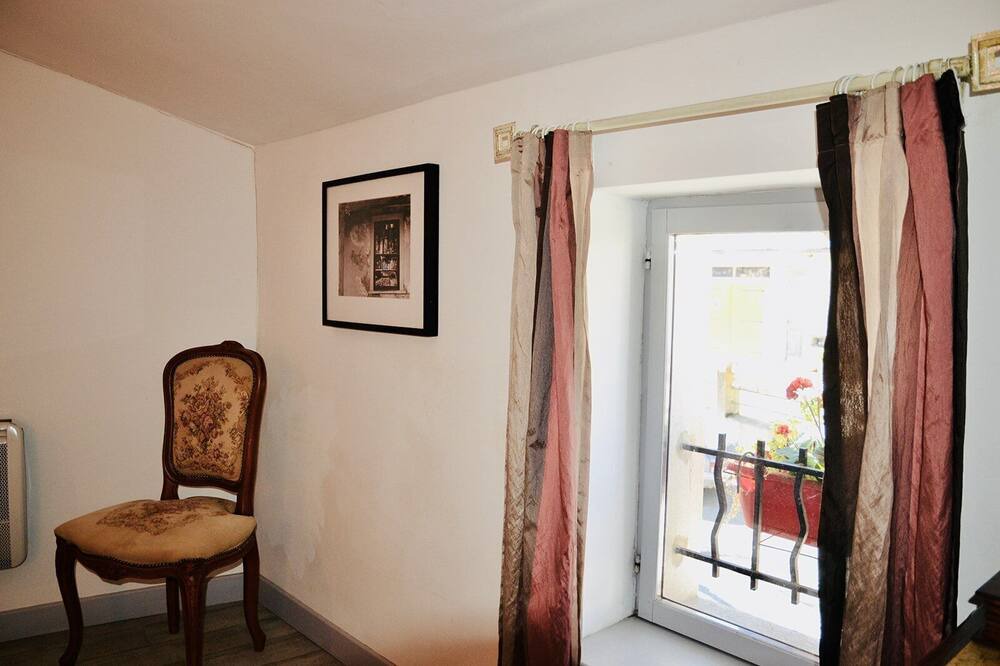 Photo of Bedroom in Bellegarde-du-Razes