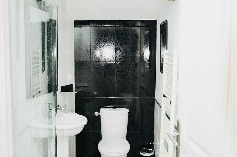 Photo of Bathroom in Alaigne