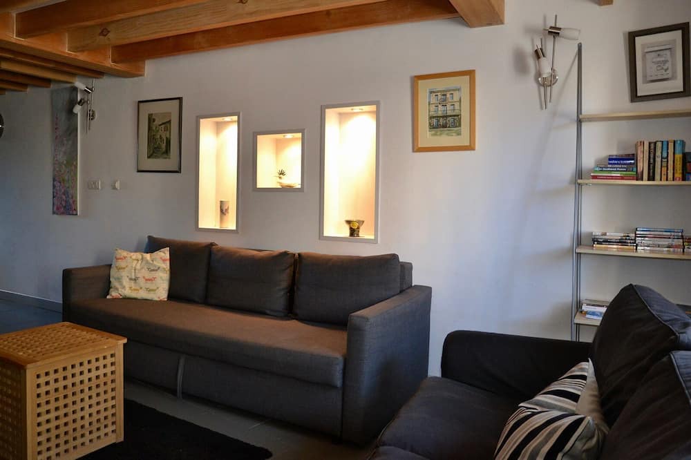 Photo of Livingroom in Alaigne