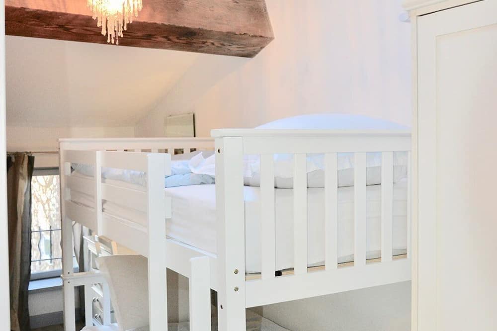 Photo of Bedroom in Alaigne