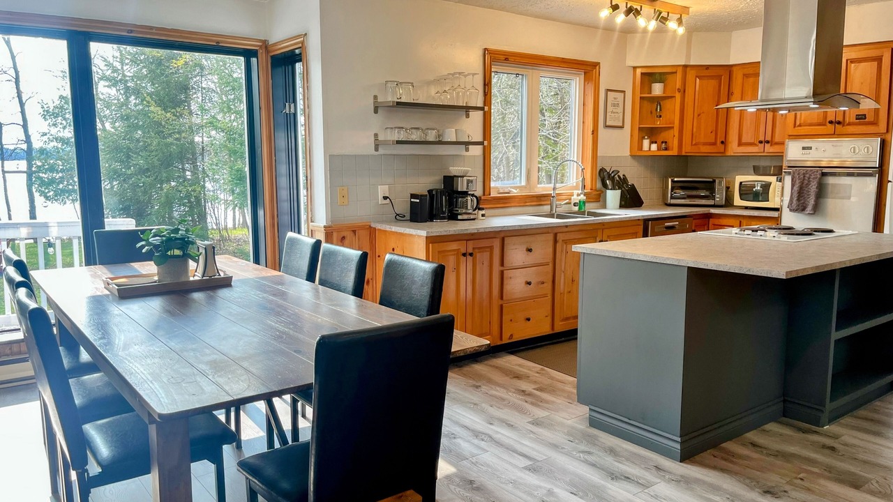Photo of Kitchen in Dysart et al