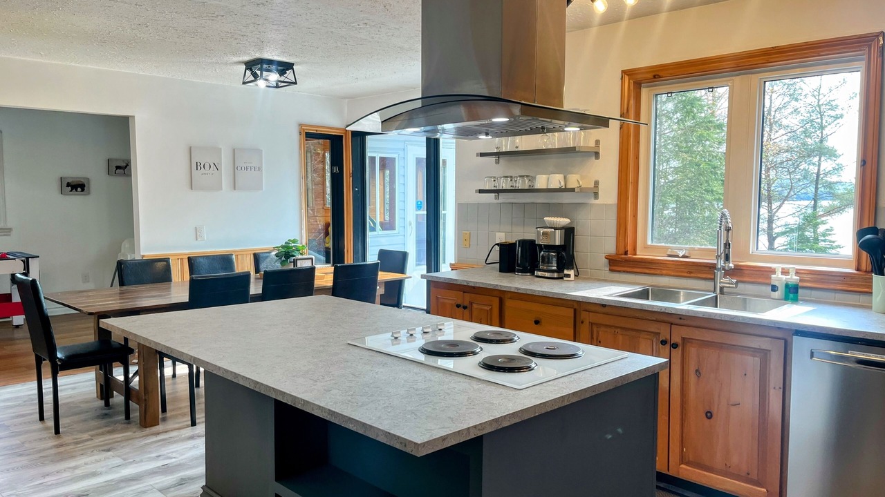 Photo of Kitchen in Dysart et al