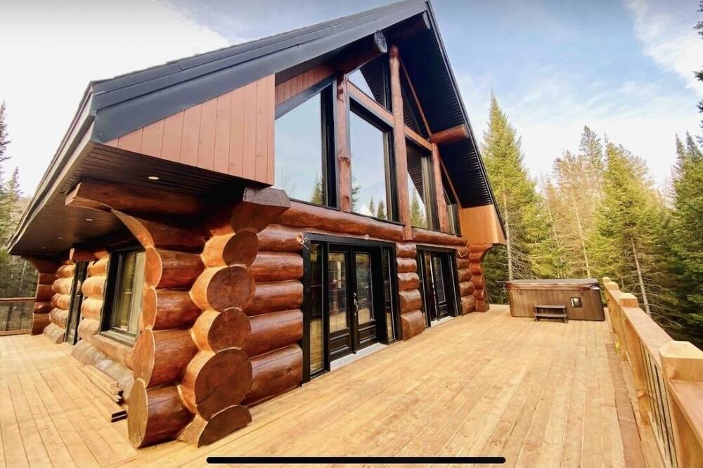 Photo of Outdoor in Sainte-Marguerite-du-Lac-Masson
