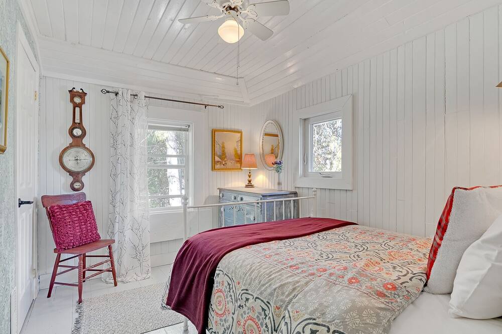 Photo of Bedroom in Dunsford