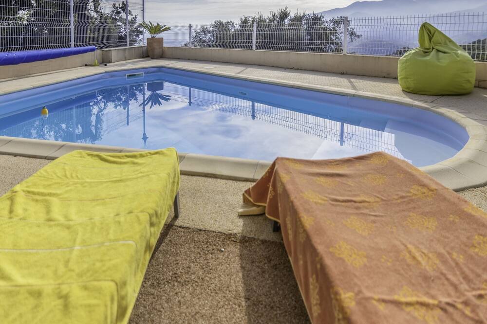 Photo of Outdoor in Taillet