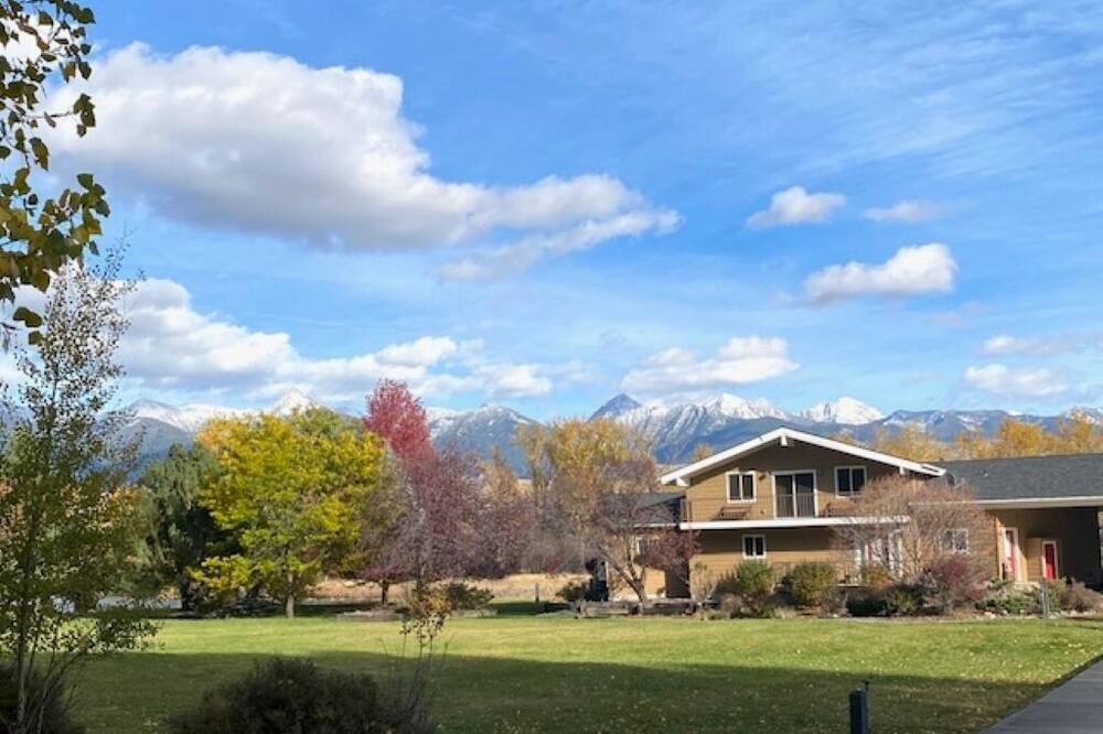 Photo of Others in Carmen