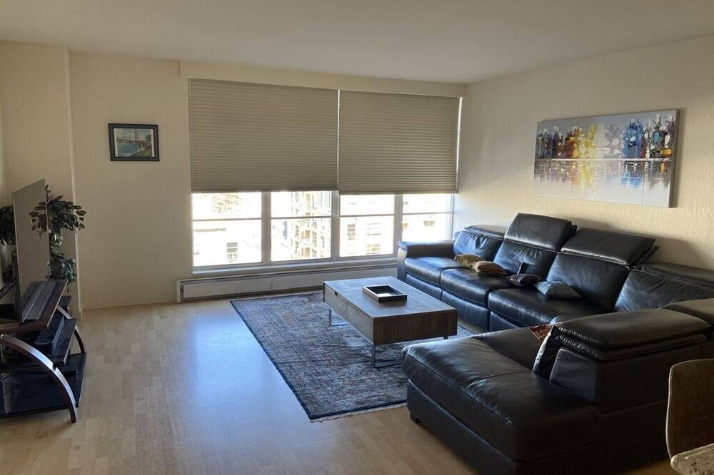 Photo of Bedroom in Pacific Heights