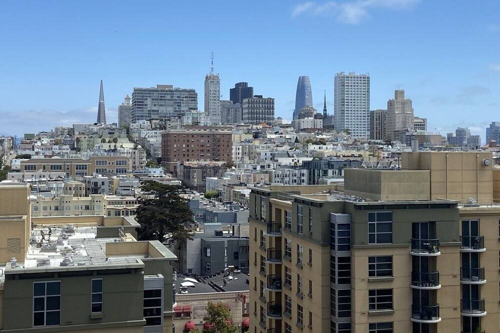 Photo of Bedroom in Pacific Heights