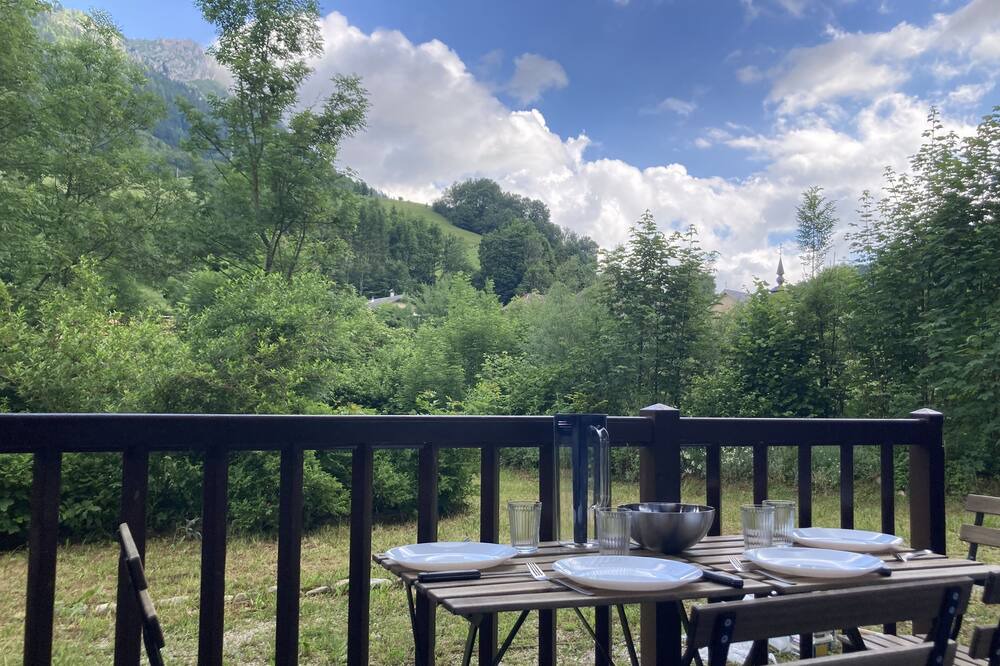 Photo of Patio Balcony in Aillon-le-Jerune