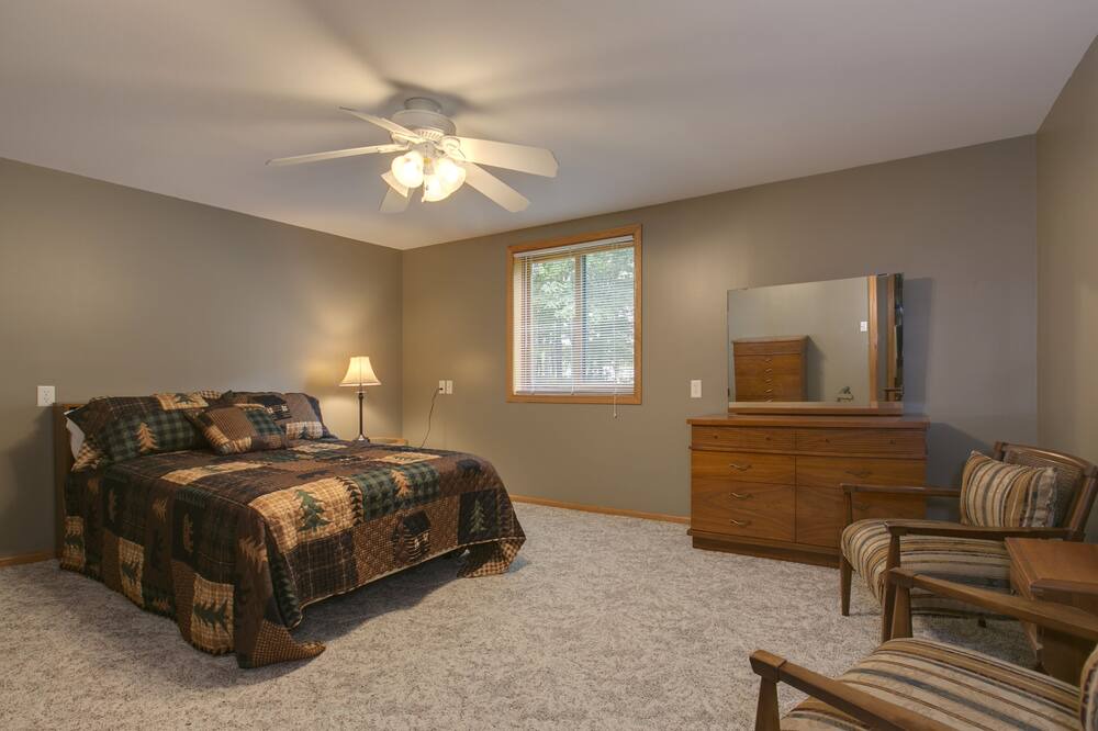 Photo of Outdoor in Deerwood