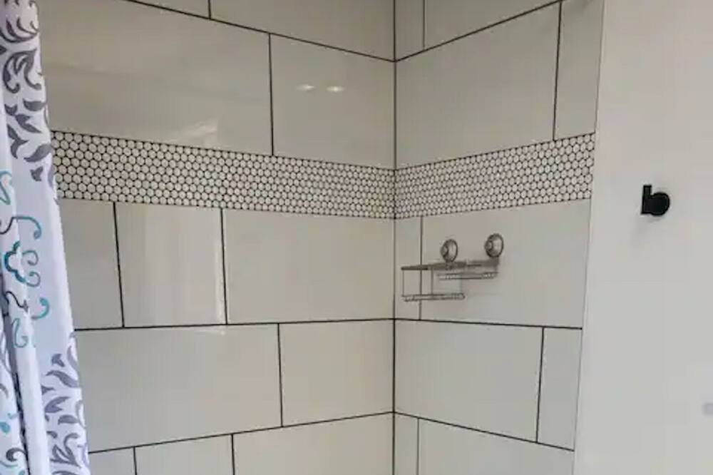Photo of Bathroom in West Stayton