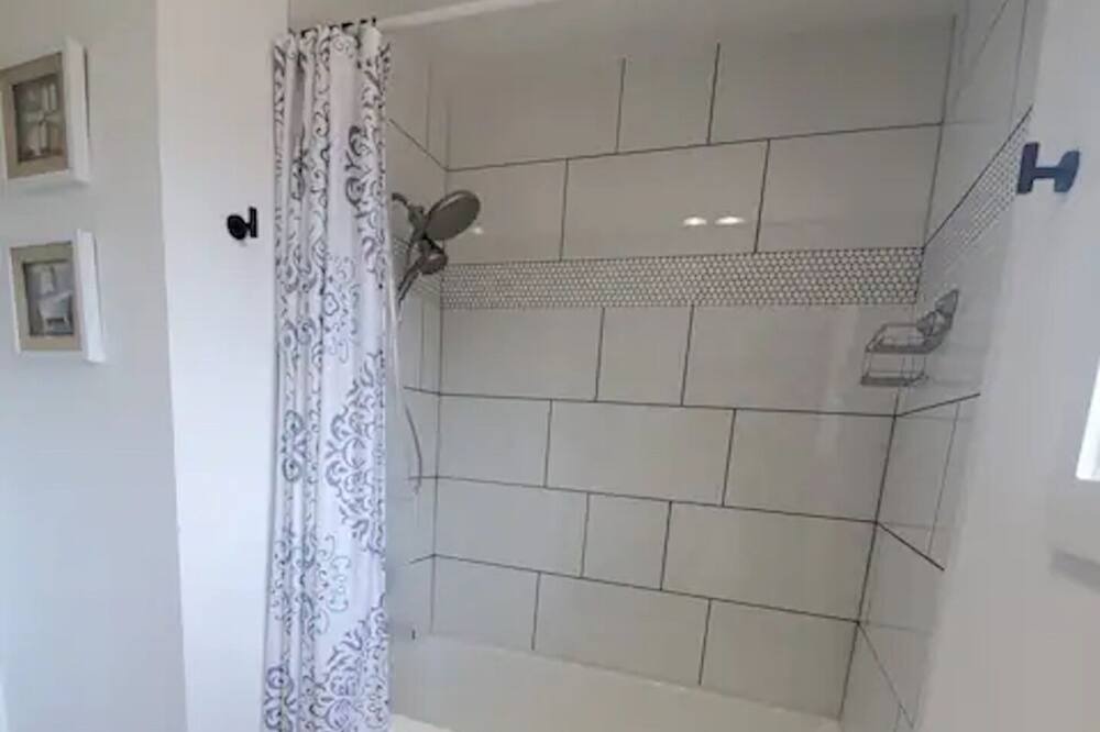 Photo of Bathroom in West Stayton
