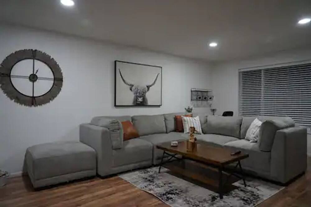 Photo of Livingroom in West Stayton