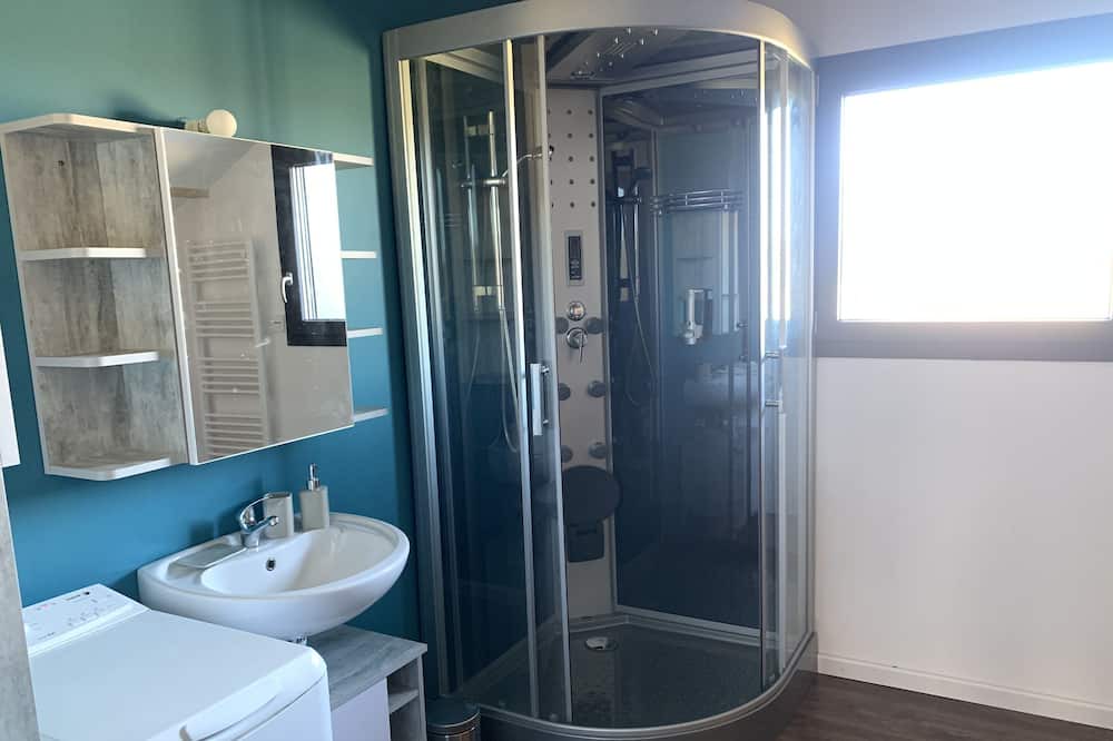 Photo of Bathroom in Mesnil Sous Les Cotes