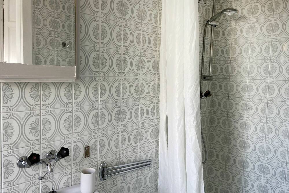 Photo of Bathroom in Tremona