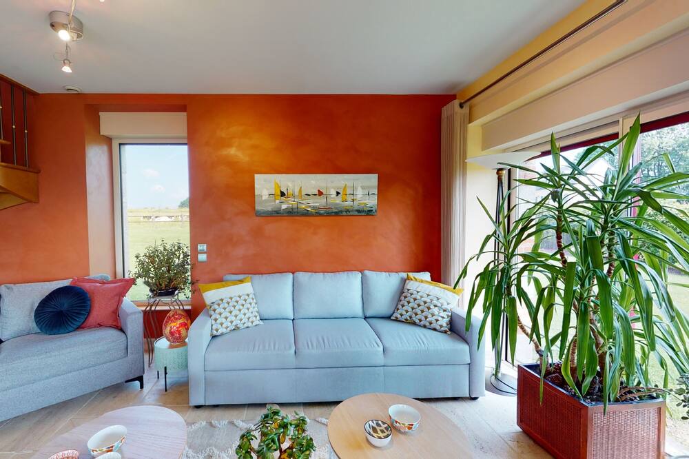 Photo of Livingroom in Courson