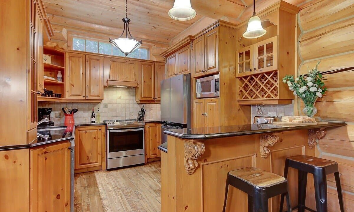 Photo of Kitchen in Fiddler Lake Resort