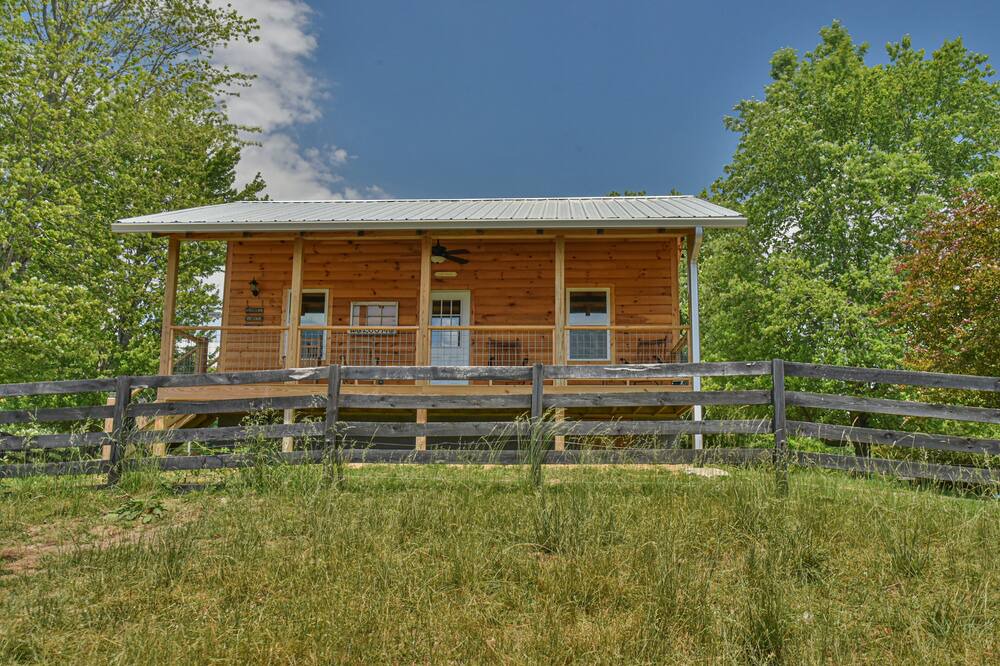 Photo of Outdoor in Hendersonville